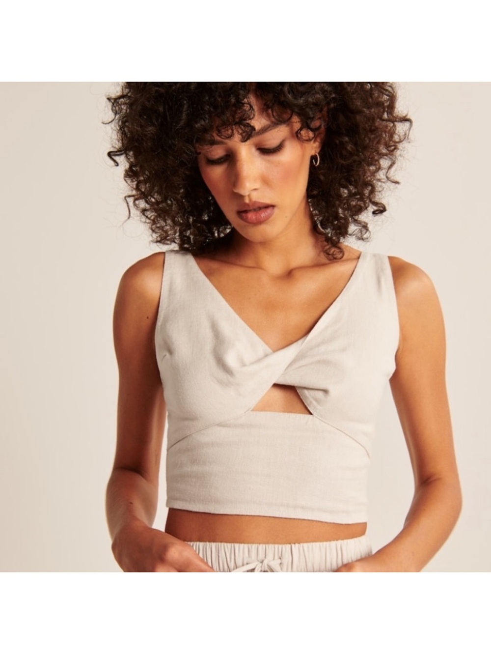 Abercrombie Sleeveless Twist-Front Crop Top - Cream